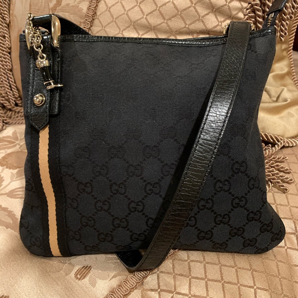 Authentic Gucci Jolicoeur Black GG Messenger  Bag